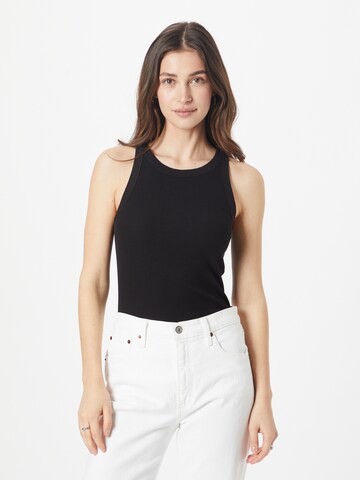 GAP Top in Black: front