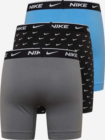 NIKE Спортивные трусы в Синий