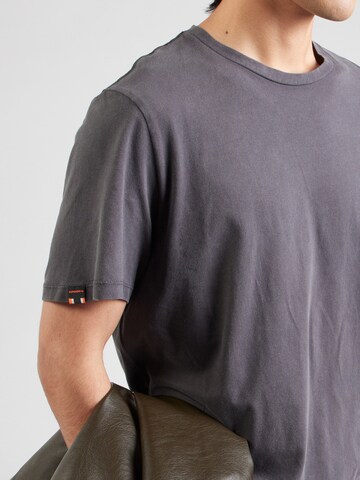 T-Shirt 'Classic Essential' Superdry en gris