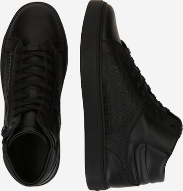 regular Sneaker alta di Calvin Klein in nero