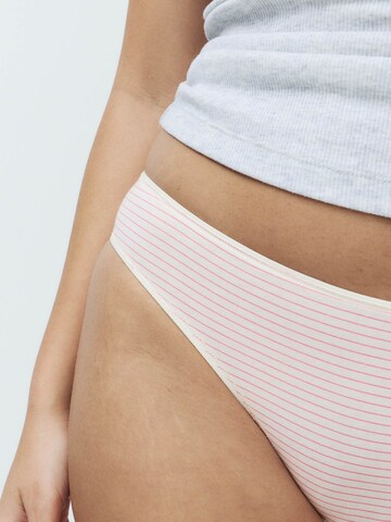 Slip di Marks & Spencer in beige