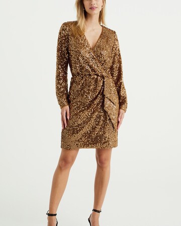 WE Fashion Φόρεμα κοκτέιλ σε χρυσό: μπροστά