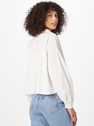 The Frolic Blouse 'MIKI' in Wit