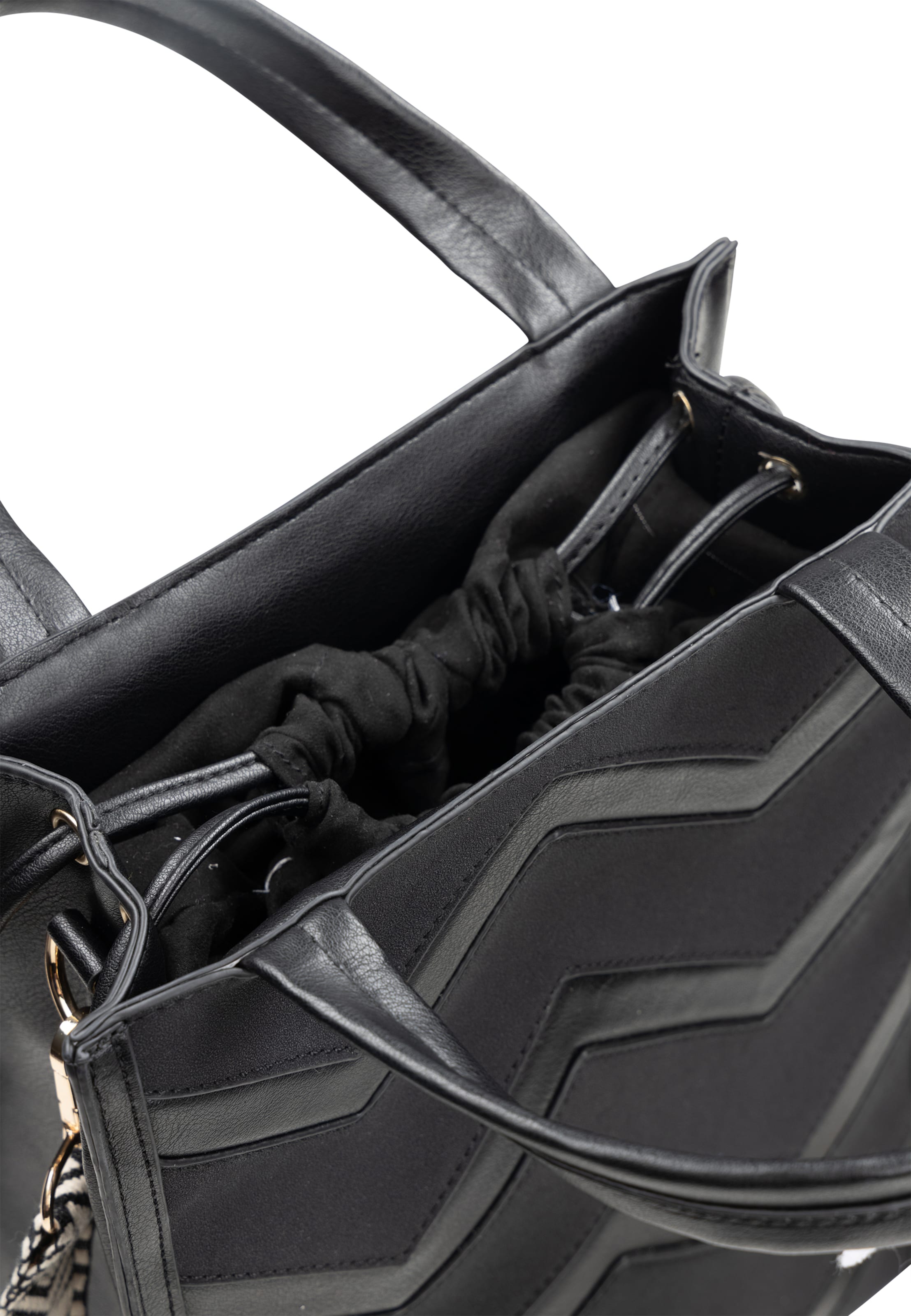 IZIA Handbag in Black