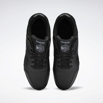 Sneaker bassa 'Workout Plus' di Reebok in nero