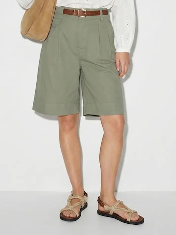 Bianco Lucci Trousers 'Shorts' in Green: front