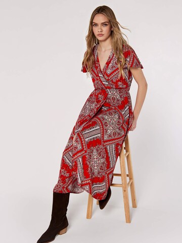 Robe ' ' Apricot en rouge