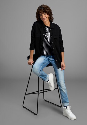 KangaROOS Between-Season Jacket in Black