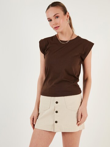 LELA Shirt in Brown: front