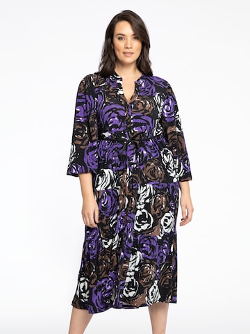 Robe Yoek en noir : devant