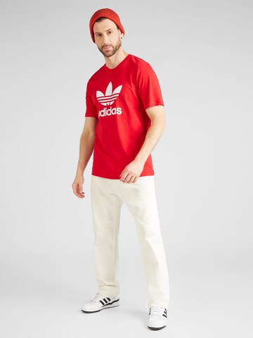 raudona ADIDAS ORIGINALS Marškinėliai 'Adicolor Trefoil'