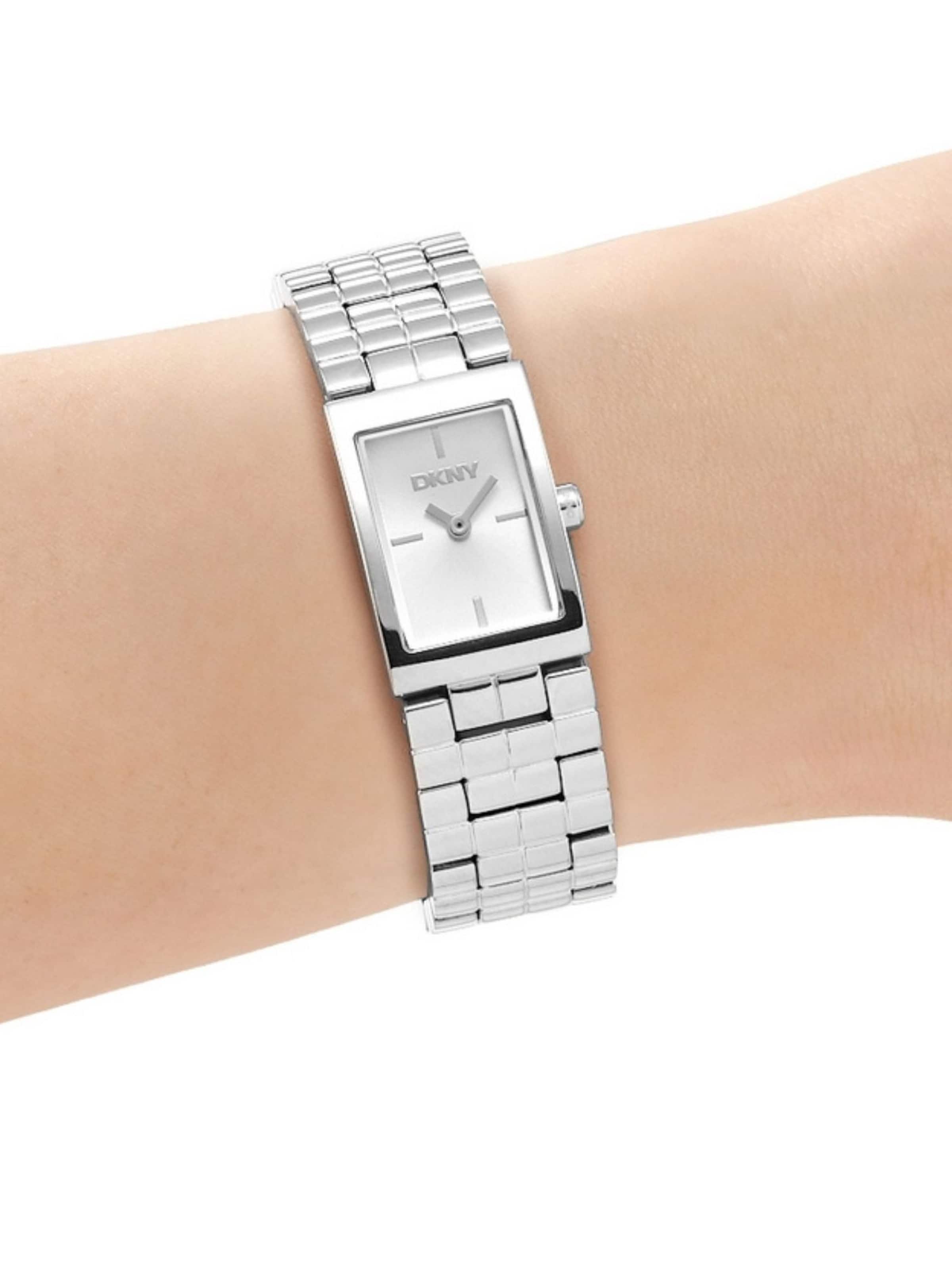 DKNY Analoguhr in Silber: Vorderseite