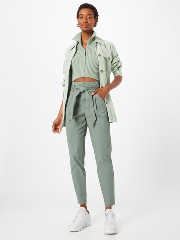 VERO MODA Regular Pleat-Front Pants in Green