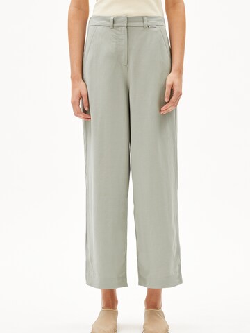 ARMEDANGELS Loose fit Trousers in Green: front