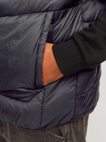 Gilet 'JJESprint' di Jack & Jones Plus in nero