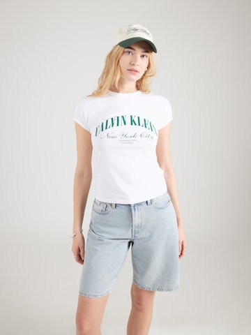 Tricou de la Calvin Klein Jeans pe alb: față