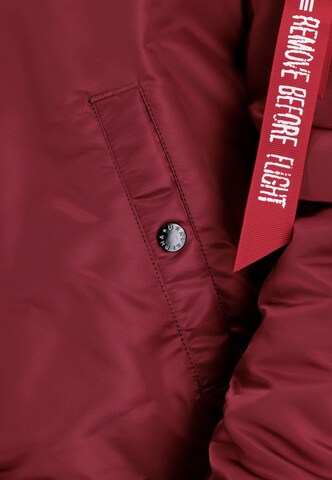 ALPHA INDUSTRIES - Chaqueta de entretiempo 'Flight Jacket MA-1 VF' en rojo