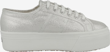 SUPERGA Sneaker low 'Lame' i sølv