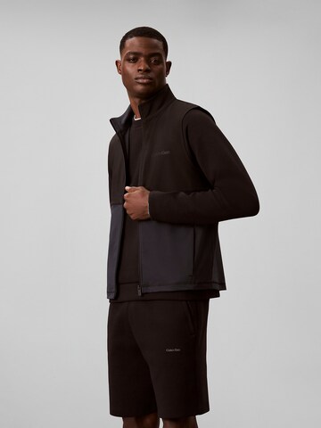 Calvin Klein Sport Regular Sportshorts in Schwarz: Vorderseite