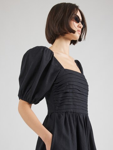 Abercrombie & Fitch - Vestido 'MAY4 CHASE EMERSON' en negro