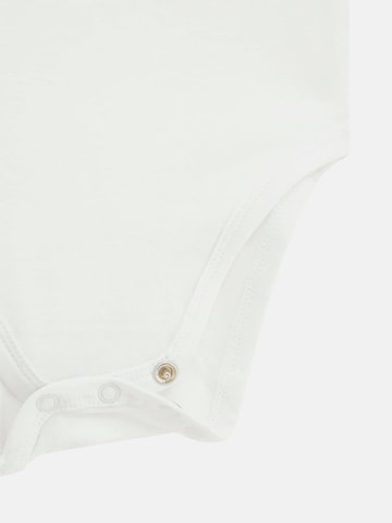 GUESS Set in White