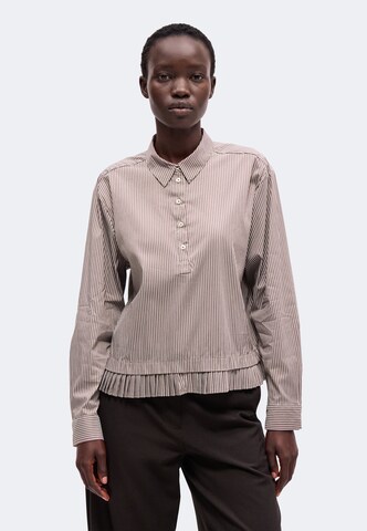 Emily Van Den Bergh Bluse i brun: forside