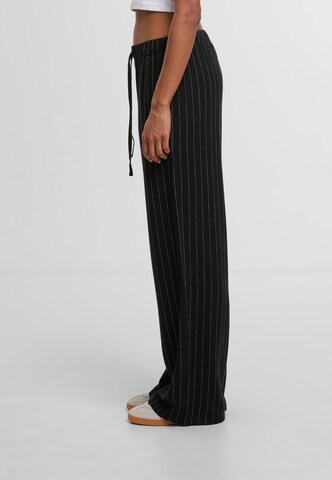 Urban Classics Regular Broek in Zwart