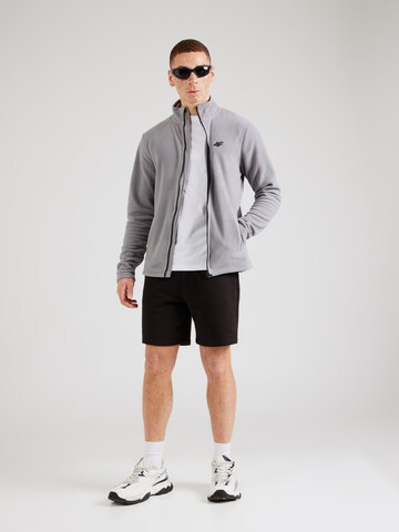 4F - Chaqueta polar funcional en gris