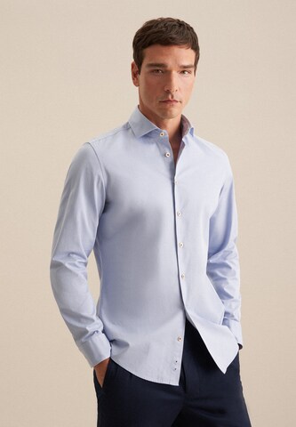 Coupe slim Chemise SEIDENSTICKER en bleu : devant