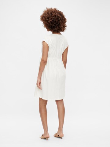 Robe 'Yoa' MAMALICIOUS en blanc