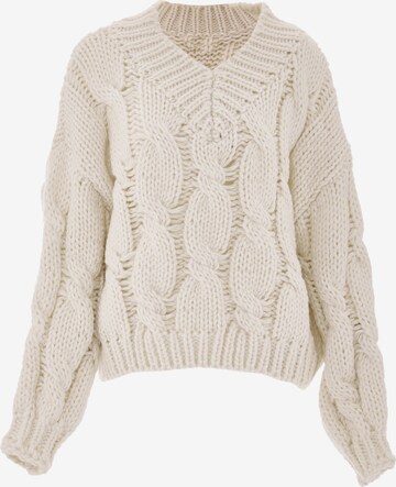 ebeeza Sweater in White: front
