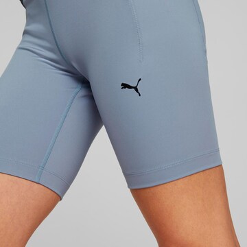 PUMA Skinny Sportshorts in Lila