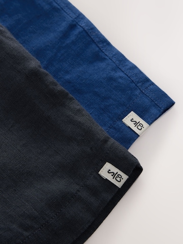 Superdry & Co Regular Shorts in Blau