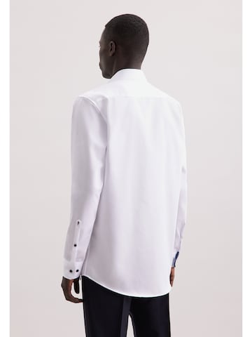 Coupe regular Chemise business SEIDENSTICKER en blanc