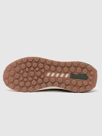 Kaotiko Sneakers laag 'Vancouver Earth' in Bruin