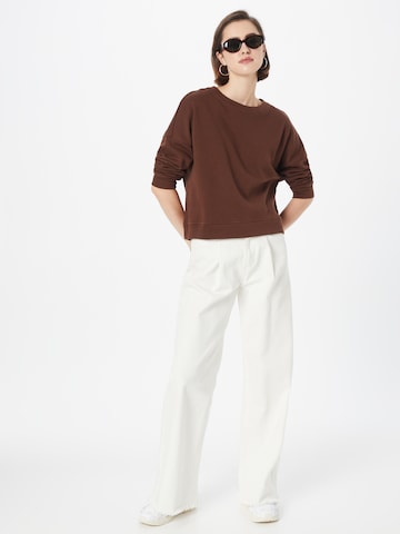 Sweat-shirt 'Chilli' PIECES en marron