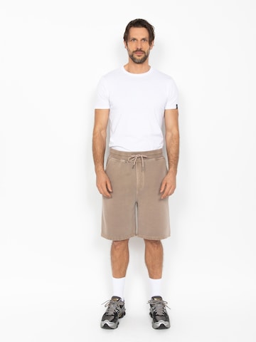 Regular Pantalon Schott NYC en marron : devant