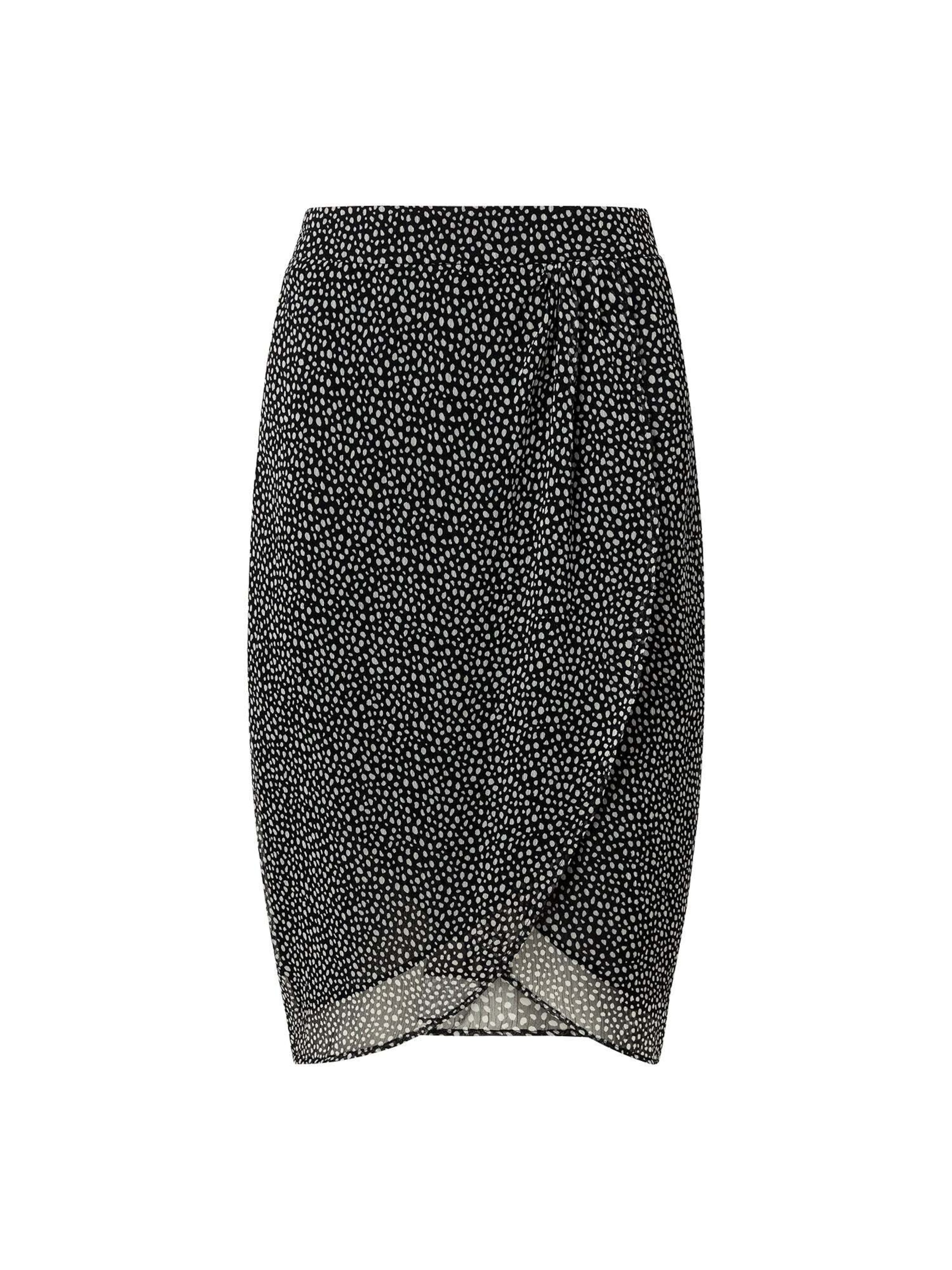 Pepe Jeans Skirt in Black: front