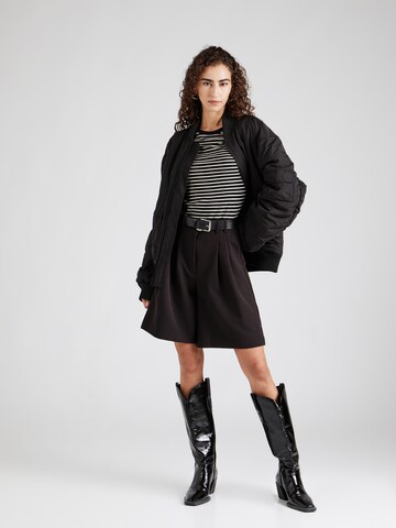 Maglietta 'Fiona' di Aware in nero