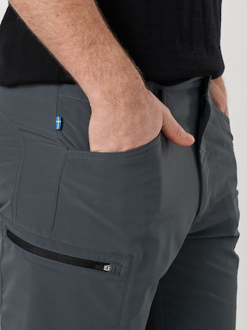 SWEDEMOUNT Regular Outdoorbroek 'Glittertind' in Groen