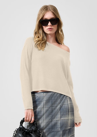 Pull-over QS en beige : devant