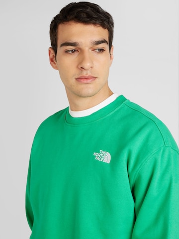 THE NORTH FACE Majica 'Essential' | zelena barva