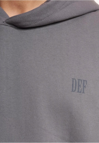 DEF Sweatshirt in Grau