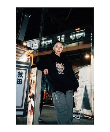 Mister TeeSportska sweater majica - crna boja