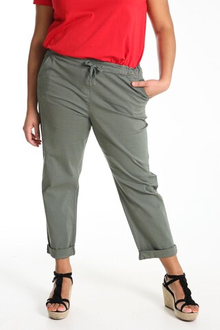 Paprika Pants in Green: front