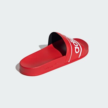 ADIDAS ORIGINALS Strand-/badschoen 'Adilette' in Rood