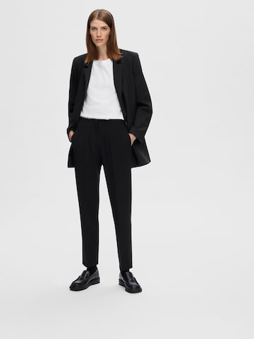 SELECTED FEMME Regular Bügelfaltenhose 'EMMA-TIA' in Schwarz