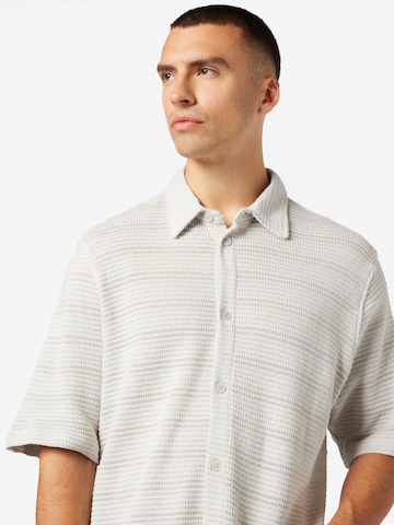 WEEKDAY Regular fit Button Up Shirt in Grey