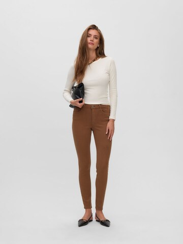 VERO MODA - Skinny Vaquero 'VMPolly' en marrón