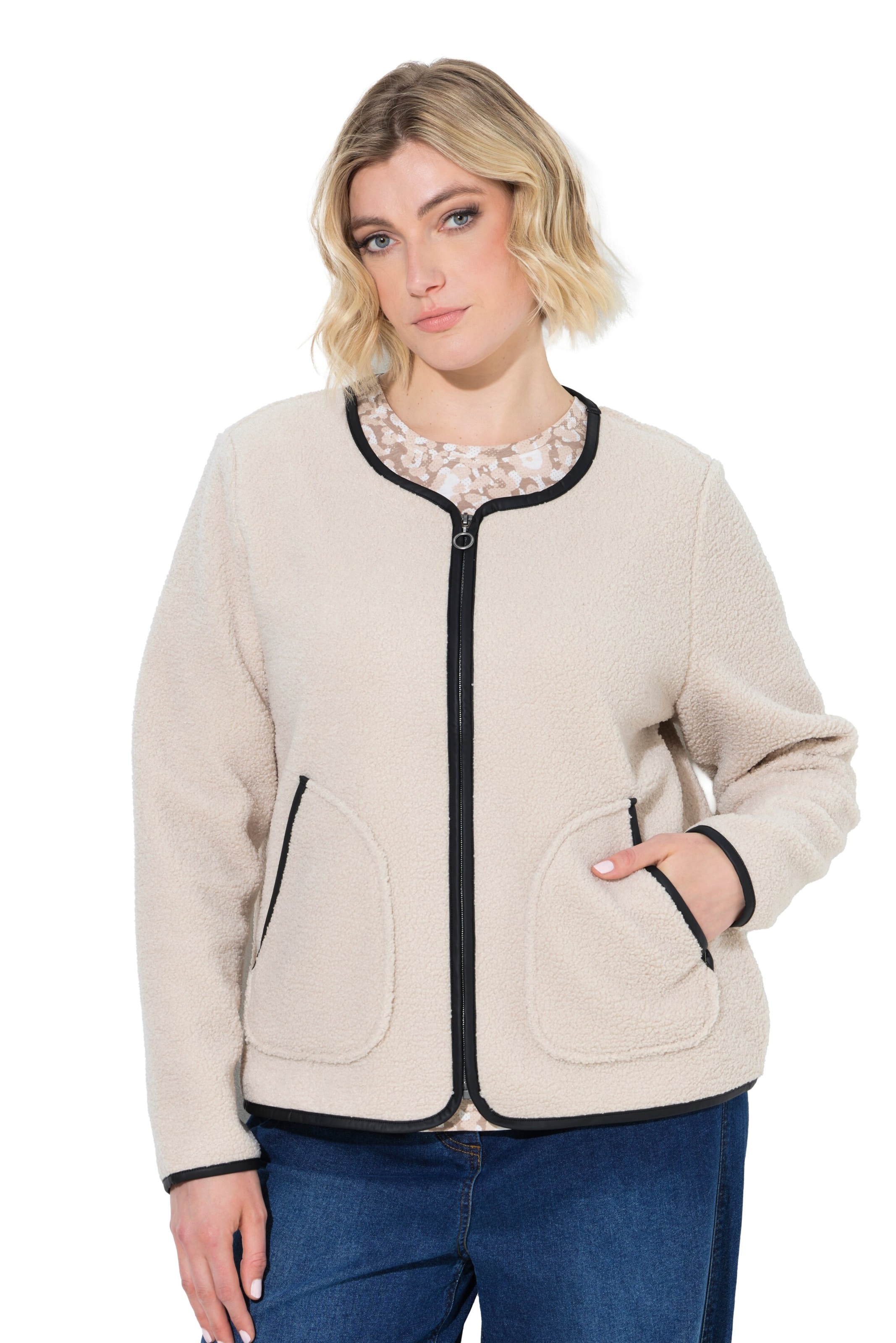 Ulla Popken Between-season jacket in Beige: front